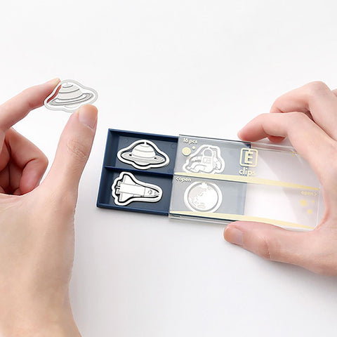 Clips metálicos - Espacio