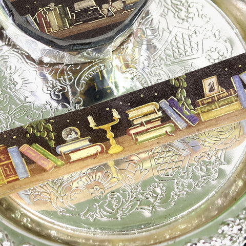 Washi tape con dorado - Estante con libros