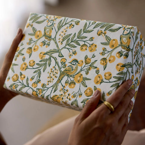 Papel regalo algodón 50x70cm - Pájaros cantores amarillo