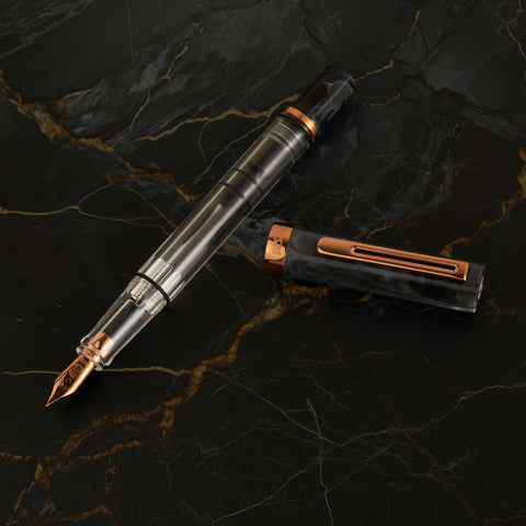 Pluma TWSBI ECO Black Marble Bronze