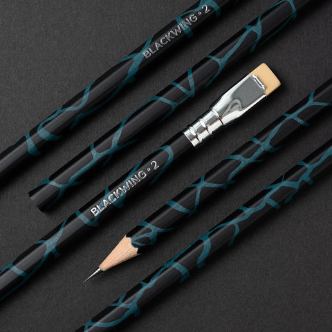 Blackwing Ed. Limitada Vol 2 - Light & Dark (H)