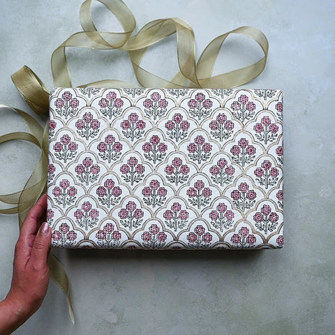 Papel regalo algodón 50x70cm - Trellis Pink Earth