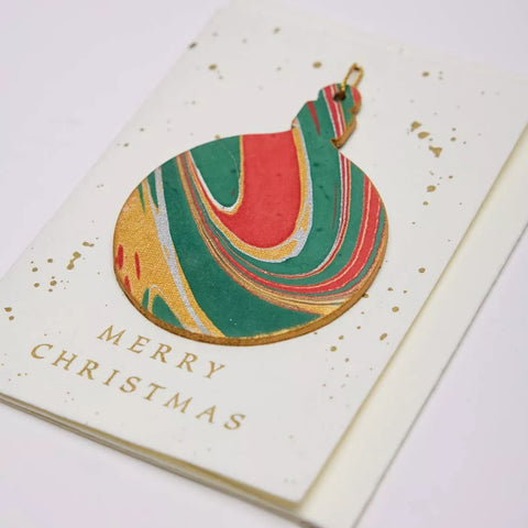 Tarjeta artesanal con adorno - Bola festive