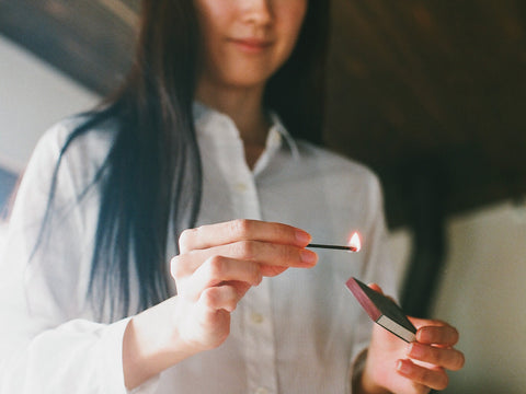 Hibi cerillas de incienso Deep - Madera de cedro