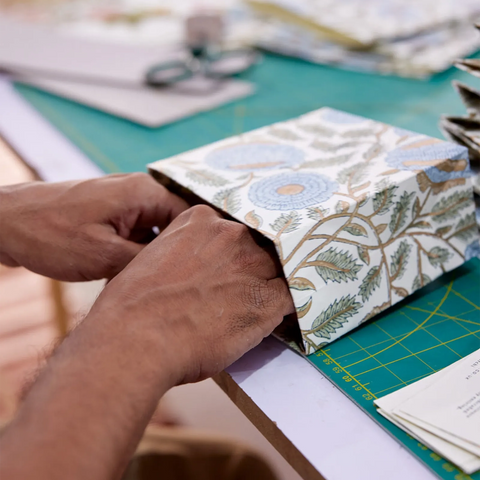 Bolsa de regalo pequeña - Papel artesanal Blue Stone Refresh