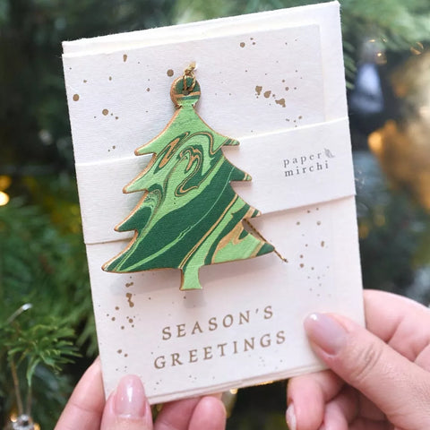 Tarjeta artesanal con adorno - Árbol esmeralda